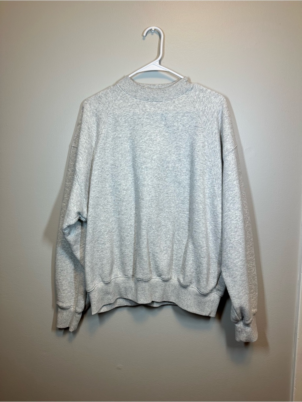 Women’s Oversized Crewneck Sweater - Light Gray